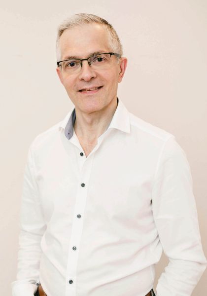 Dr. Roman Lisovets